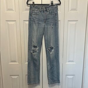 American Eagle Low Rise Baggy Jeans Size 2 NWT